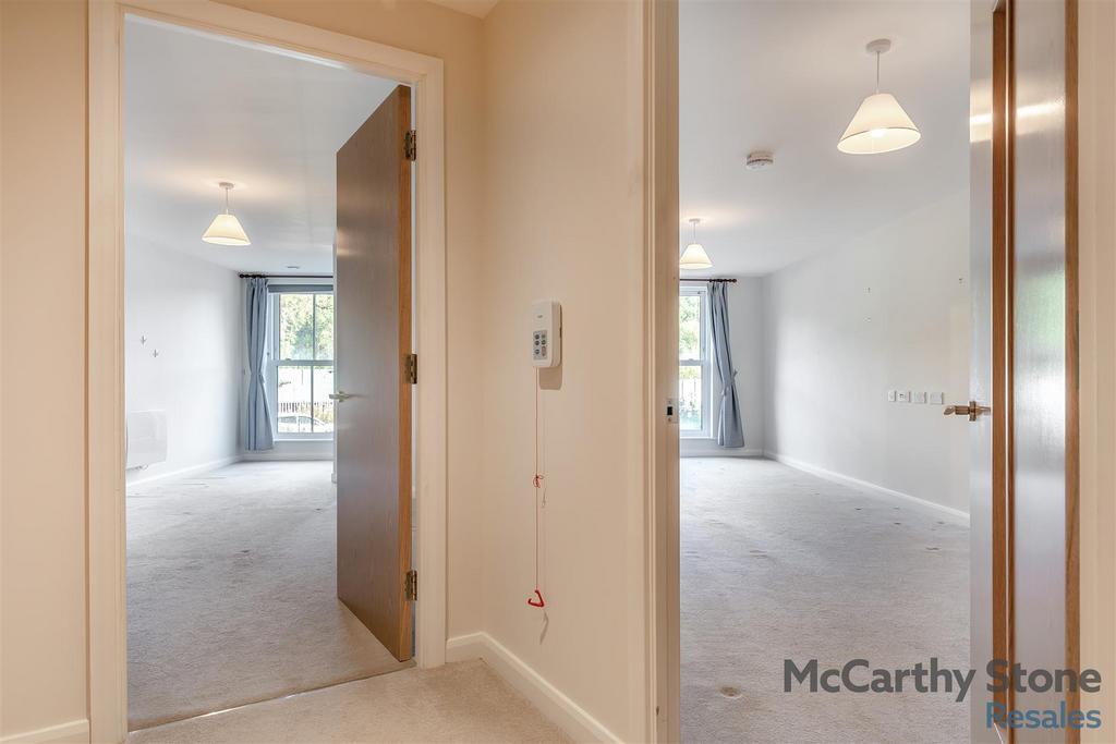 8665059-interior11.jpg