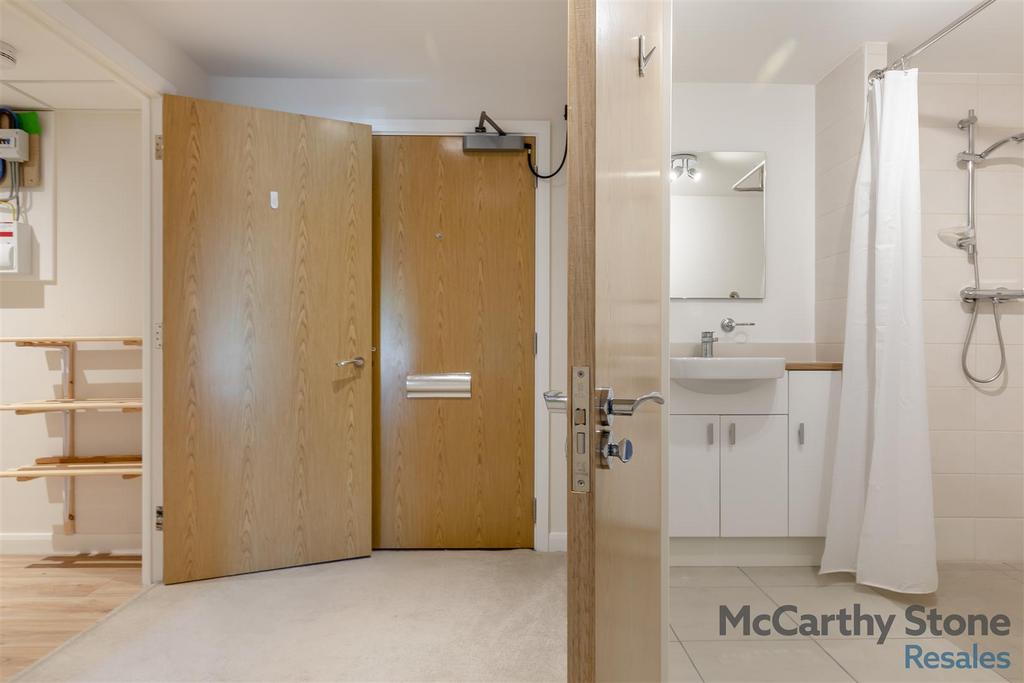 8665059-interior09.jpg