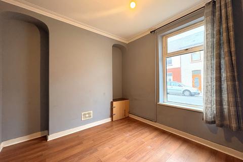 4 bedroom house to rent, Alfred street, Port Talbot SA12