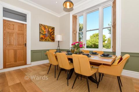 3 bedroom detached house for sale, Stockett Lane, Maidstone ME15