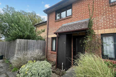 Broad Hinton, Reading RG10