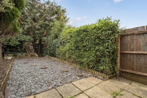 undefined, Broad Hinton, Reading RG10