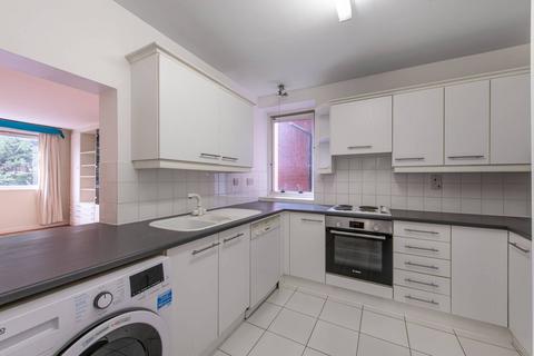 2 bedroom flat to rent, Maresfield Gardens, Hampstead, London, NW3