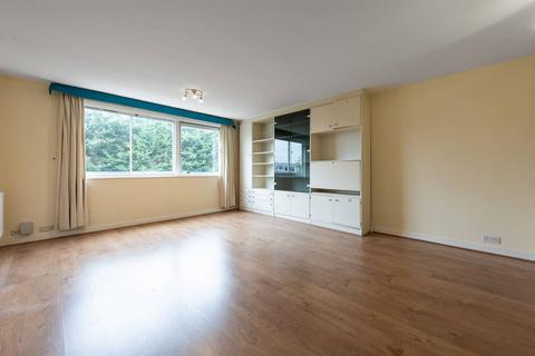 2 bedroom flat to rent, Maresfield Gardens, Hampstead, London, NW3