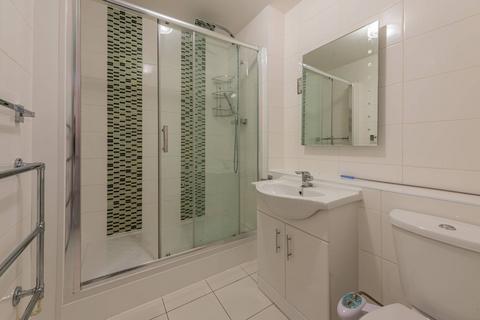 2 bedroom flat to rent, Maresfield Gardens, Hampstead, London, NW3