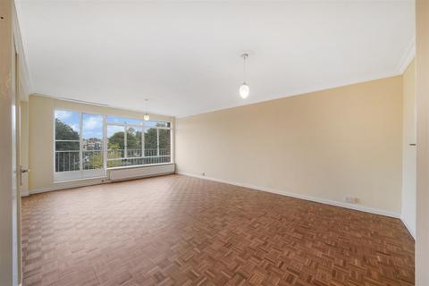 3 bedroom flat for sale, Lansdowne, Carlton Drive, Putney