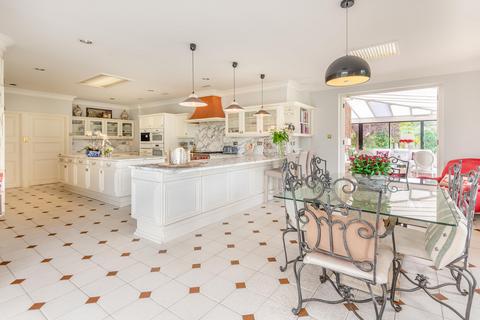 undefined, Money Row Green, Holyport, Berkshire, SL6