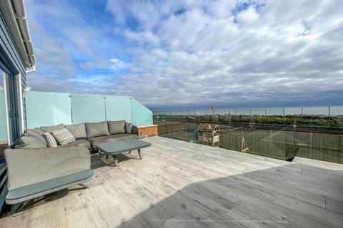 5 bedroom detached house for sale, Amsterdam Way, St Leonards-on-Sea, TN38