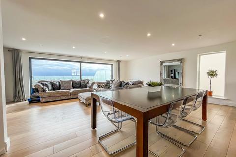 5 bedroom detached house for sale, Amsterdam Way, St Leonards-on-Sea, TN38