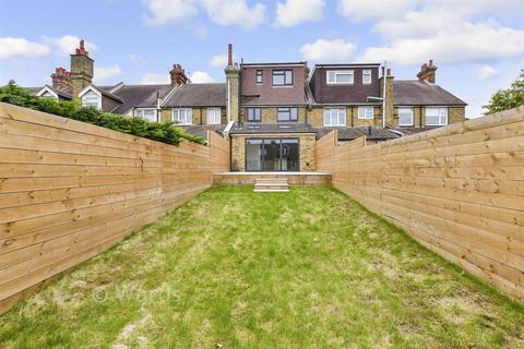 4 bedroom terraced house for sale, Curzon Road, Maidstone, Penenden Heath, Kent