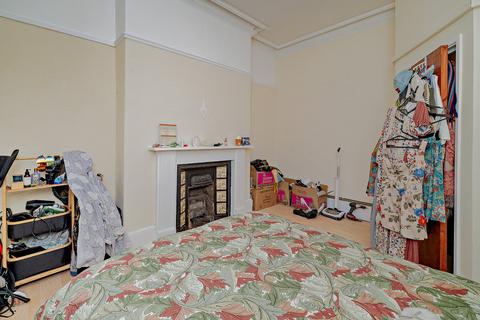 2 Cambrian Terrace, Borth, SY24 5HU