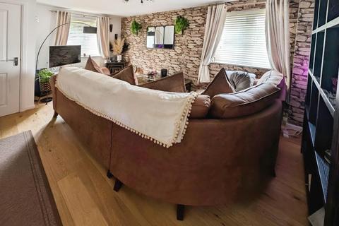 3 bedroom semi-detached house for sale, Green Crescent, Frampton Cotterell, Bristol, BS36
