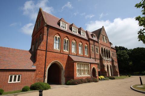 Darley Road , Eastbourne BN20