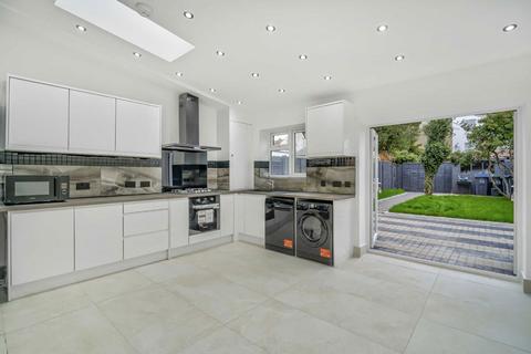 3 bedroom house to rent, Limpsfield Avenue, Thornton Heath