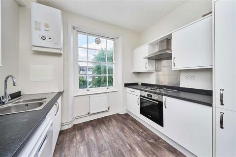 3 bedroom flat for sale, Lorrimore Road, London SE17