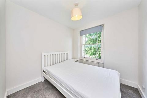 3 bedroom flat for sale, Lorrimore Road, London SE17