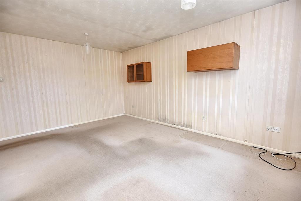 Sitting/Dining Room