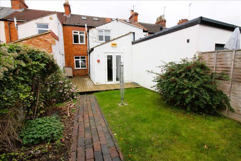 2 bedroom terraced house for sale, Milton Keynes MK13