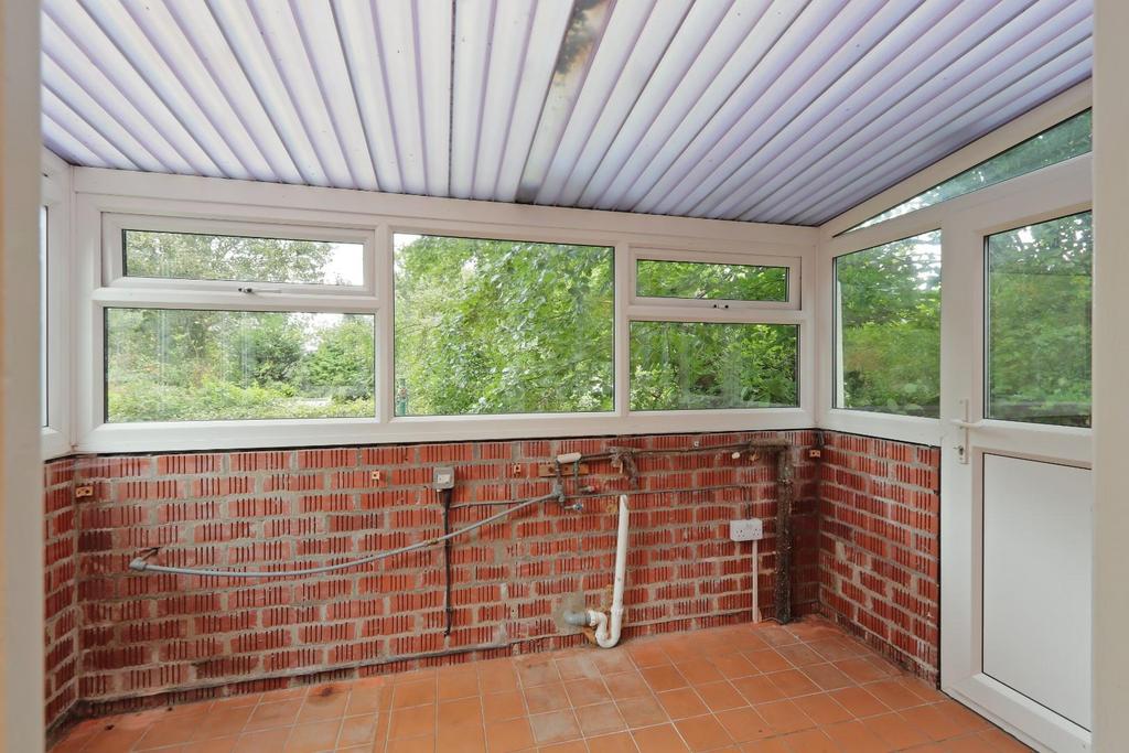 Utility porch