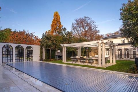 5 bedroom detached house to rent, Avenue Road, London NW8