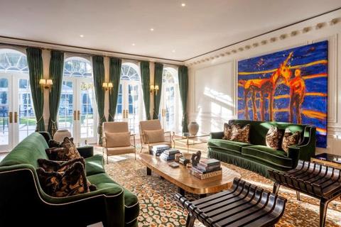 5 bedroom detached house to rent, Avenue Road, London NW8