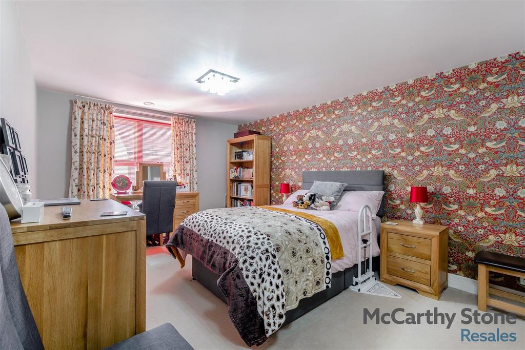 8665303-interior04.jpg