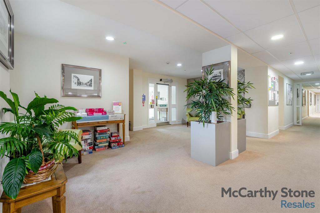 8665303-interior26.jpg