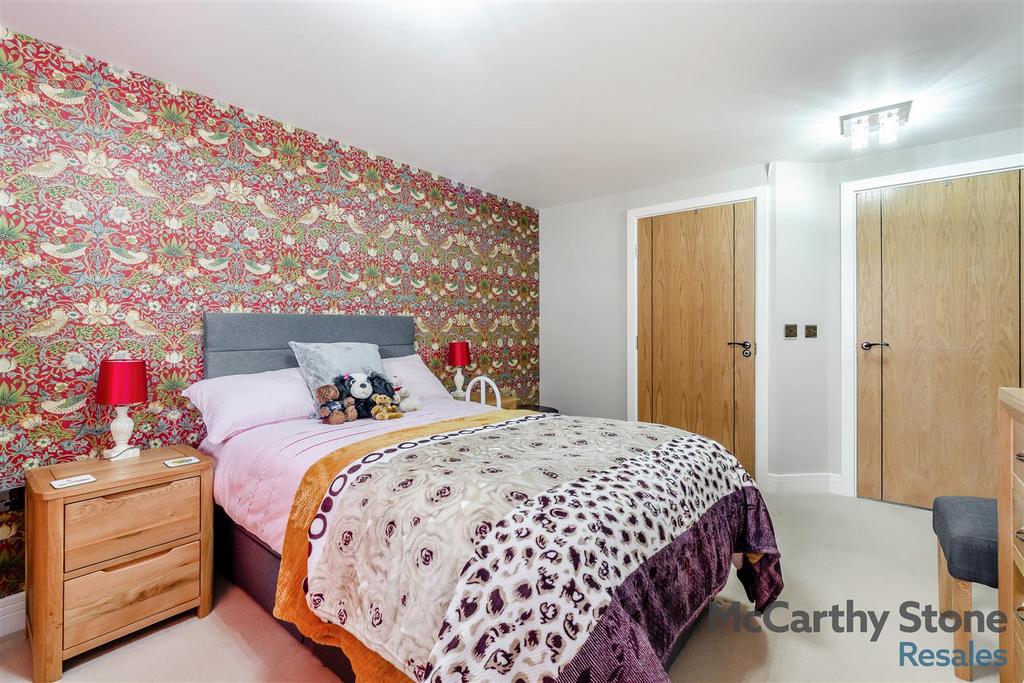 8665303-interior06.jpg