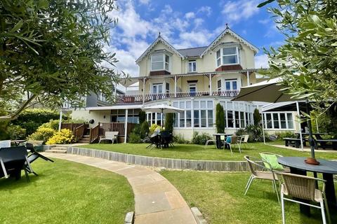 Hospitality for sale, 1 Queens Rd Shanklin PO37 6AN