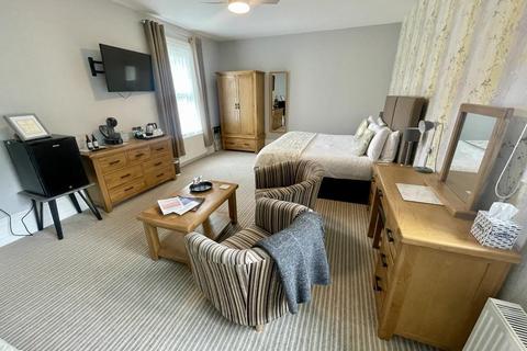 Hospitality for sale, 1 Queens Rd Shanklin PO37 6AN