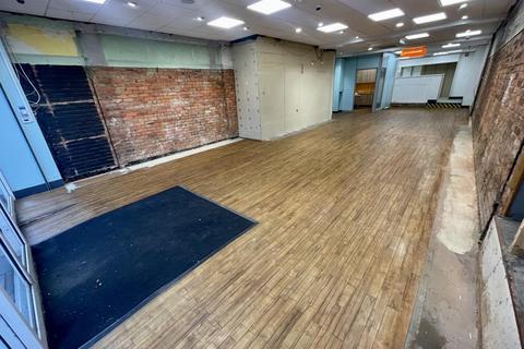 Retail property (high street) to rent, 41-42 Pyle St Newport PO30 1XB