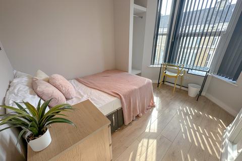 undefined, Leopold Road, L7 8SR,