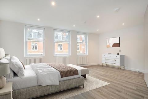 4 bedroom flat to rent, Heath Street, London NW3