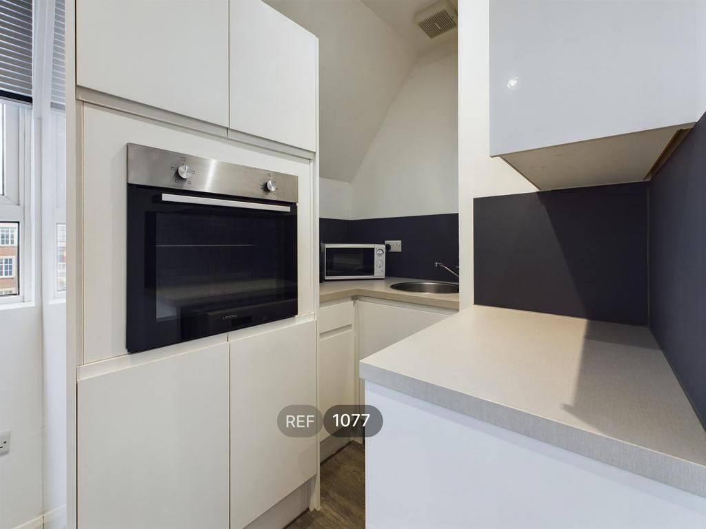Kitchen &amp; Living area