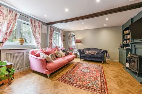 3 bedroom detached house for sale, The Old Barn, 19a Mill Hill, Alresford