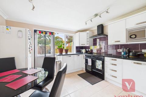 undefined, Conniburrow Boulevard, Milton Keynes MK14
