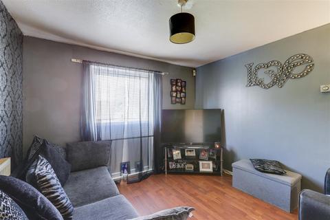 undefined, Oakington Close, Arnold NG5