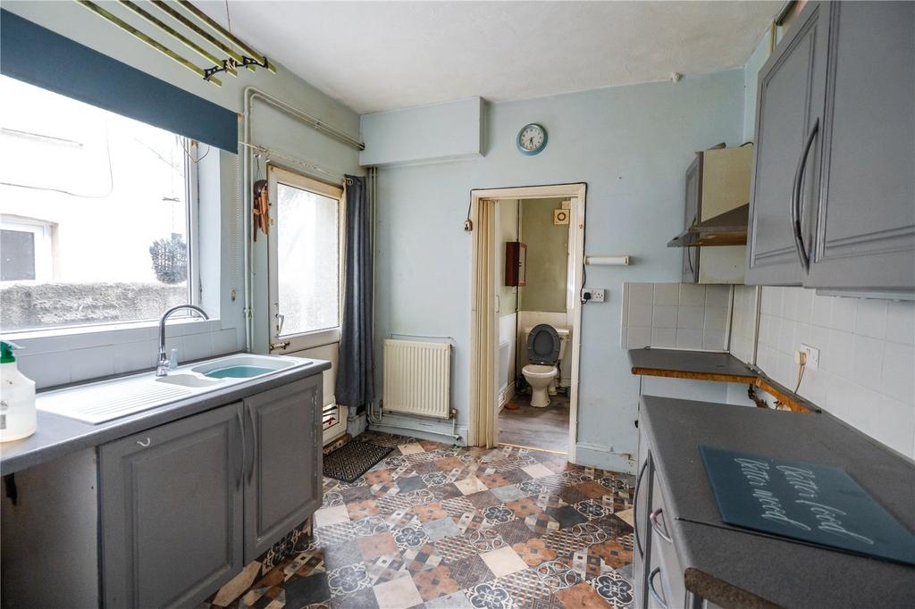 Kitchen (2)