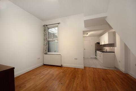 undefined, Felix Road, W13