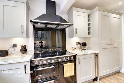 13 Bath Road, Cannock, WS11 4QX