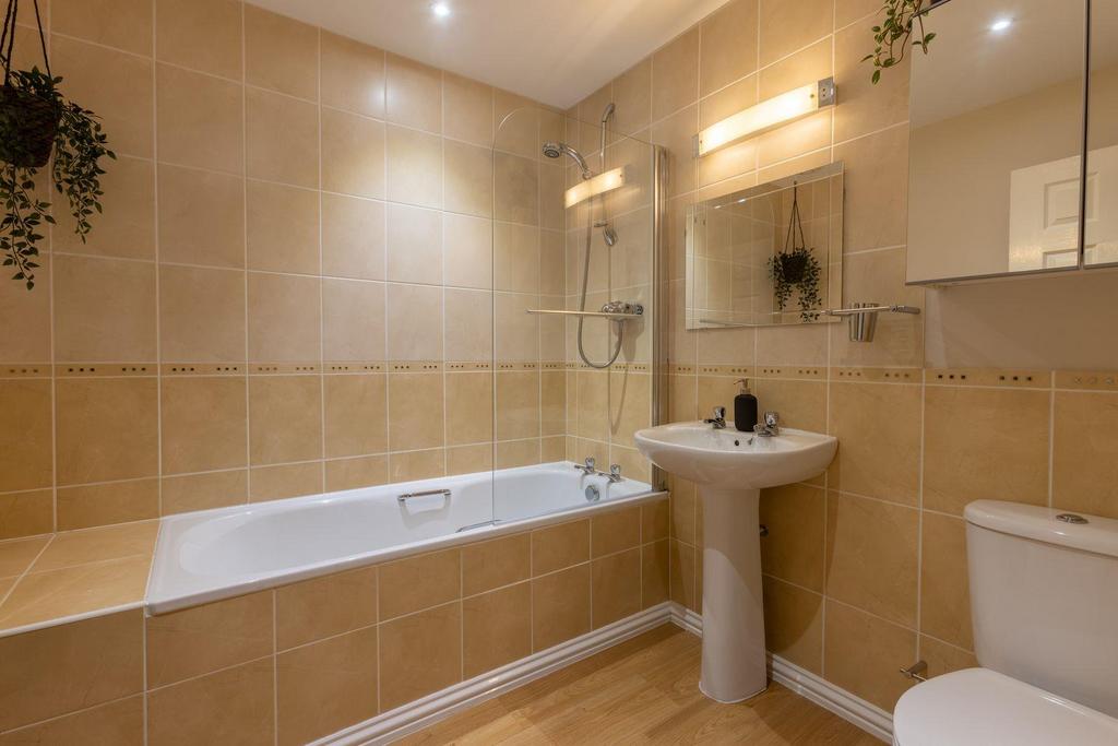 Bathroom.jpeg