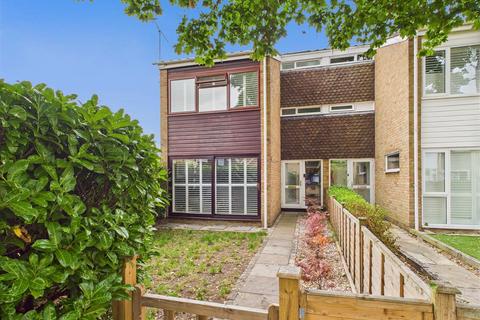 undefined, Buckingham Gardens, West Molesey