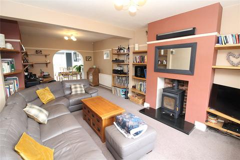 4 bedroom semi-detached house for sale, Lynnfield Gardens, Leeds LS15