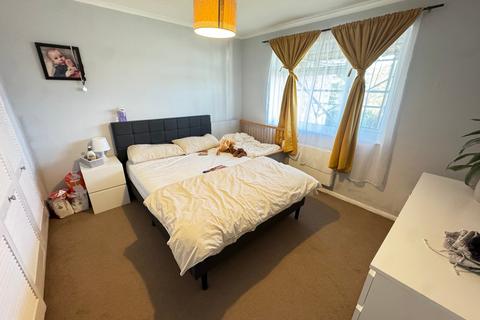 undefined, Feltham Hill Road, Ashford TW15