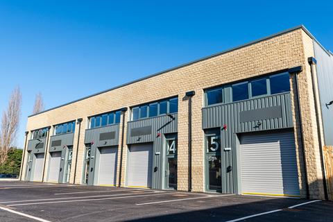 Industrial unit to rent, Springfield Mills Pudsey LS28 5XB
