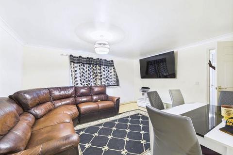 2 bedroom apartment for sale, Caspian Way, Purfleet, Purfleet-on-Thames, Essex, RM19 1LF