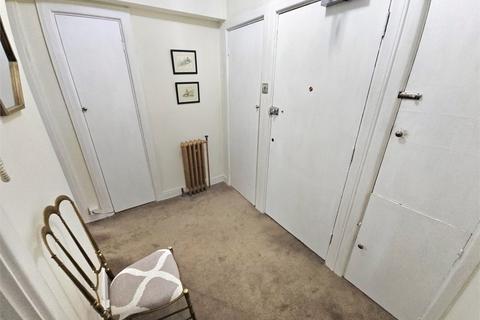 undefined, St Clements Court, Leigh on sea, Leigh on sea,