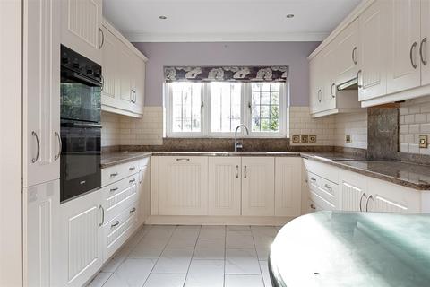 undefined, Smitham Bottom Lane, Purley CR8