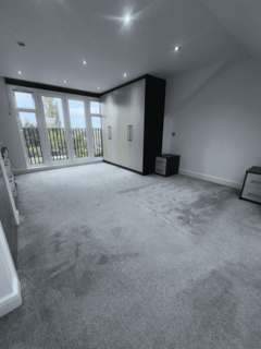 5 bedroom semi-detached house to rent, Branksome Way, Harrow, HA3