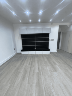 5 bedroom semi-detached house to rent, Branksome Way, Harrow, HA3
